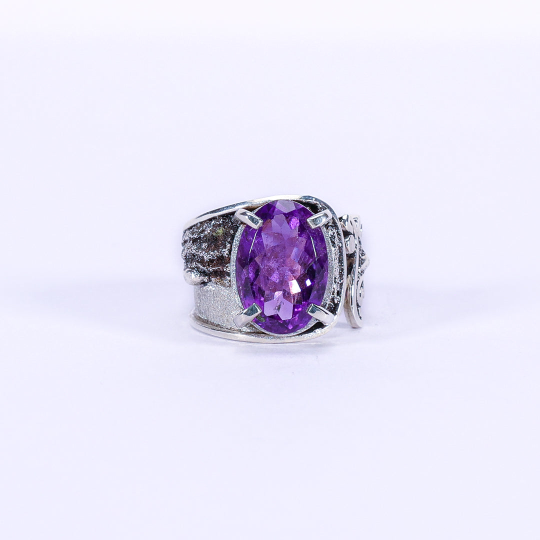 Amethyst and silver ring - Gift