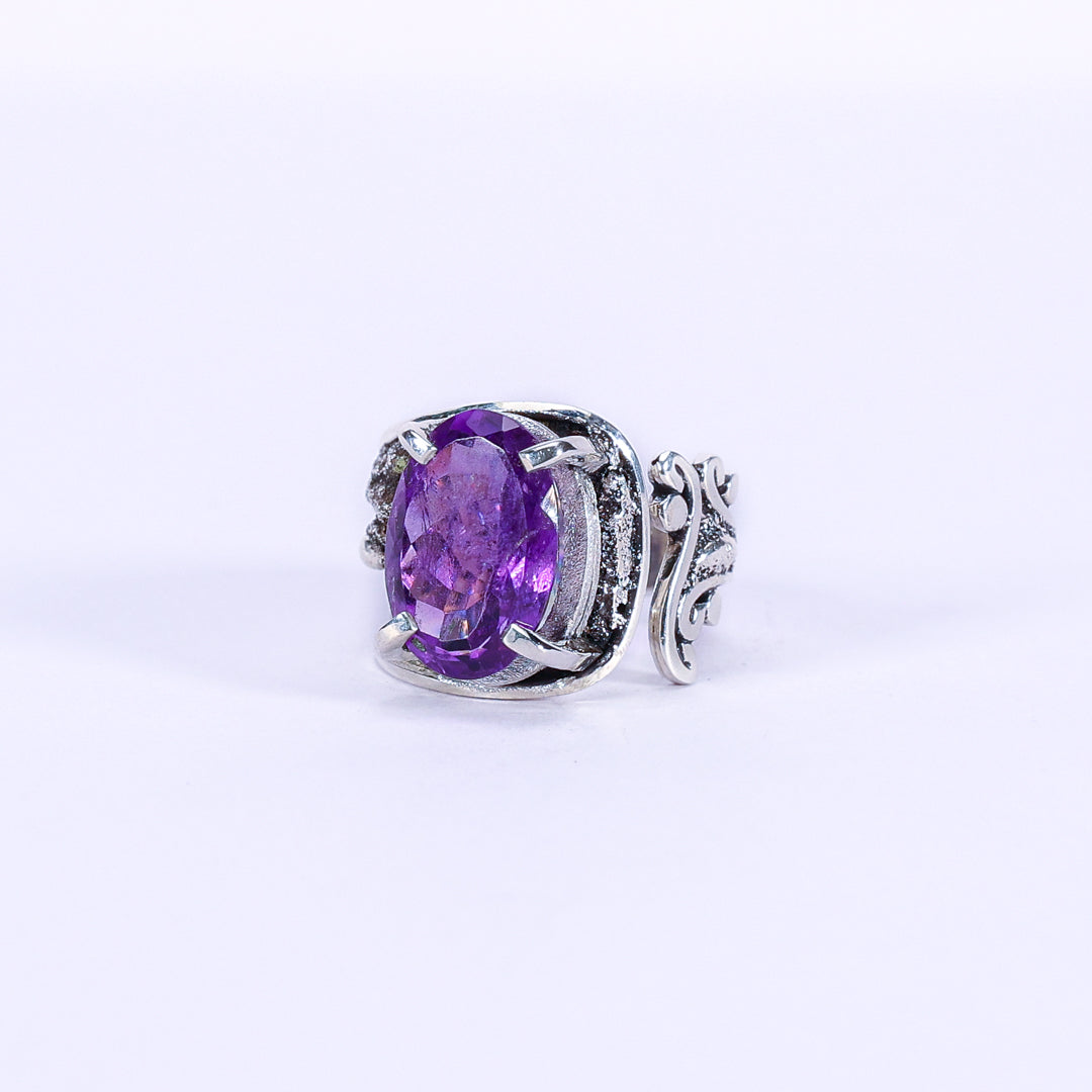 Amethyst and silver ring - Gift