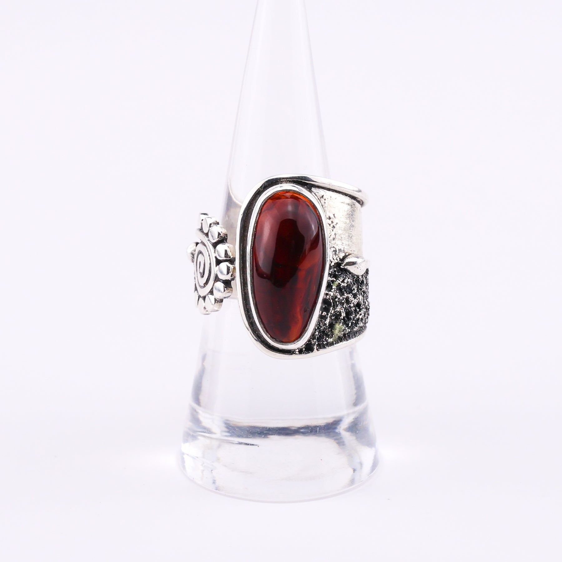 Amber and silver ring - Oberin