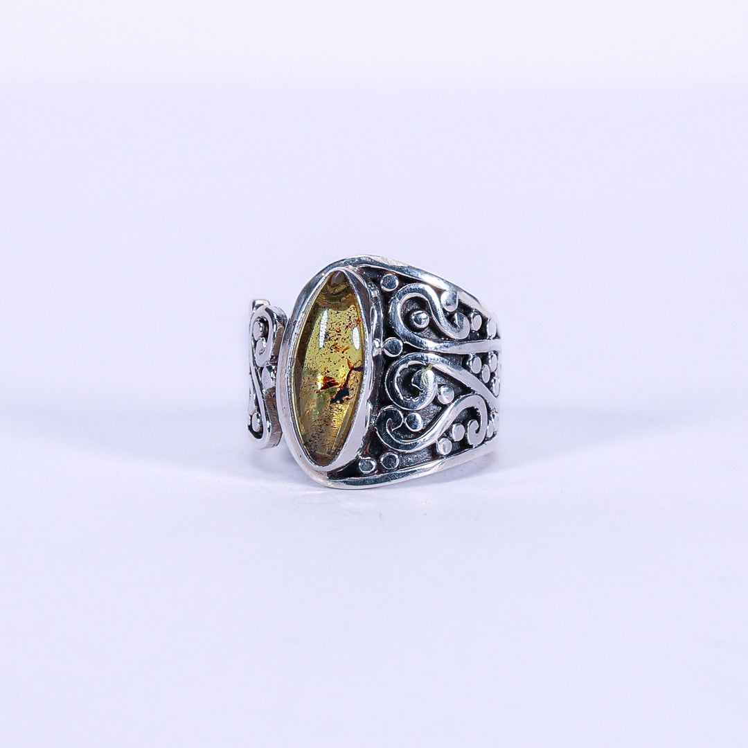 Amber and silver ring - Feminine