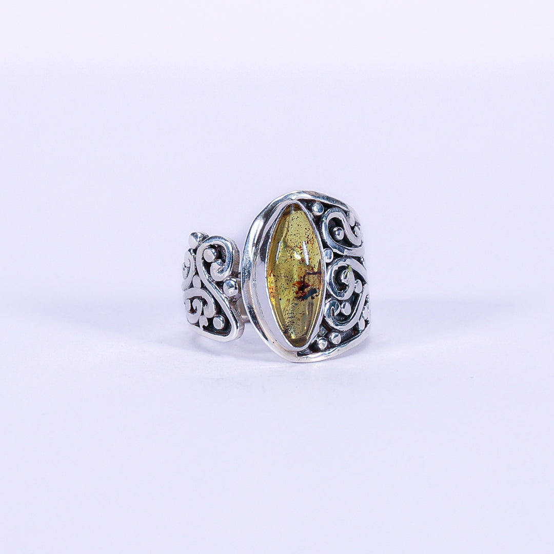 Amber and silver ring - Feminine