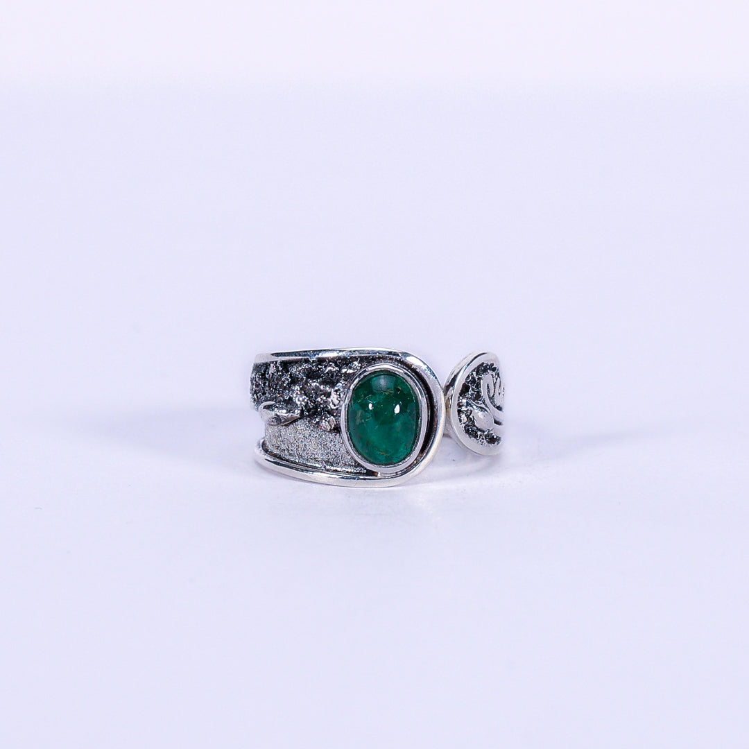 Emerald and silver ring - Cherie