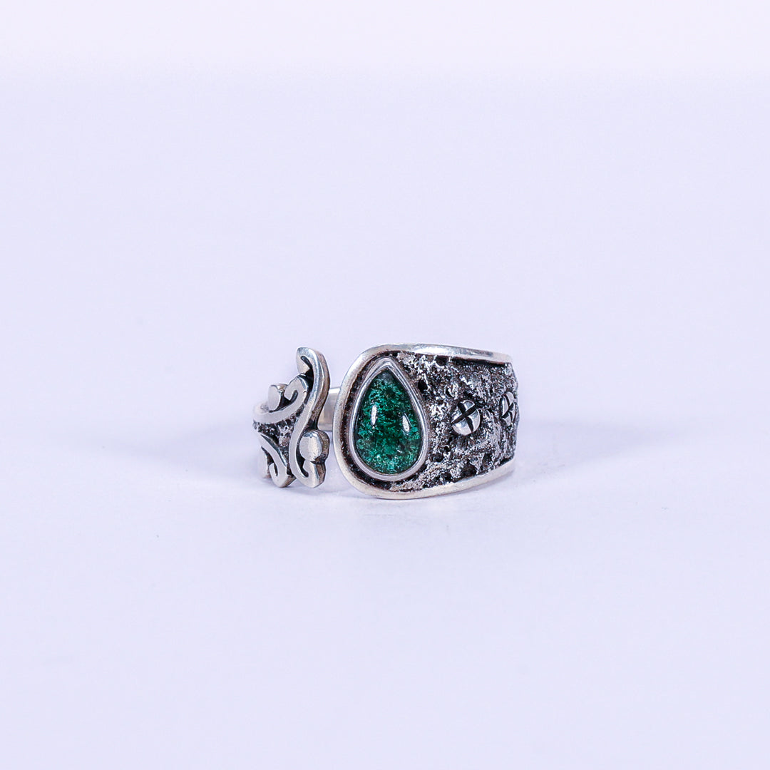 Emerald and silver ring - Chouchous