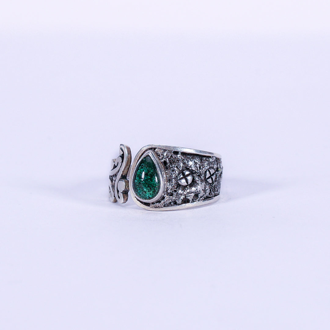 Emerald and silver ring - Chouchous