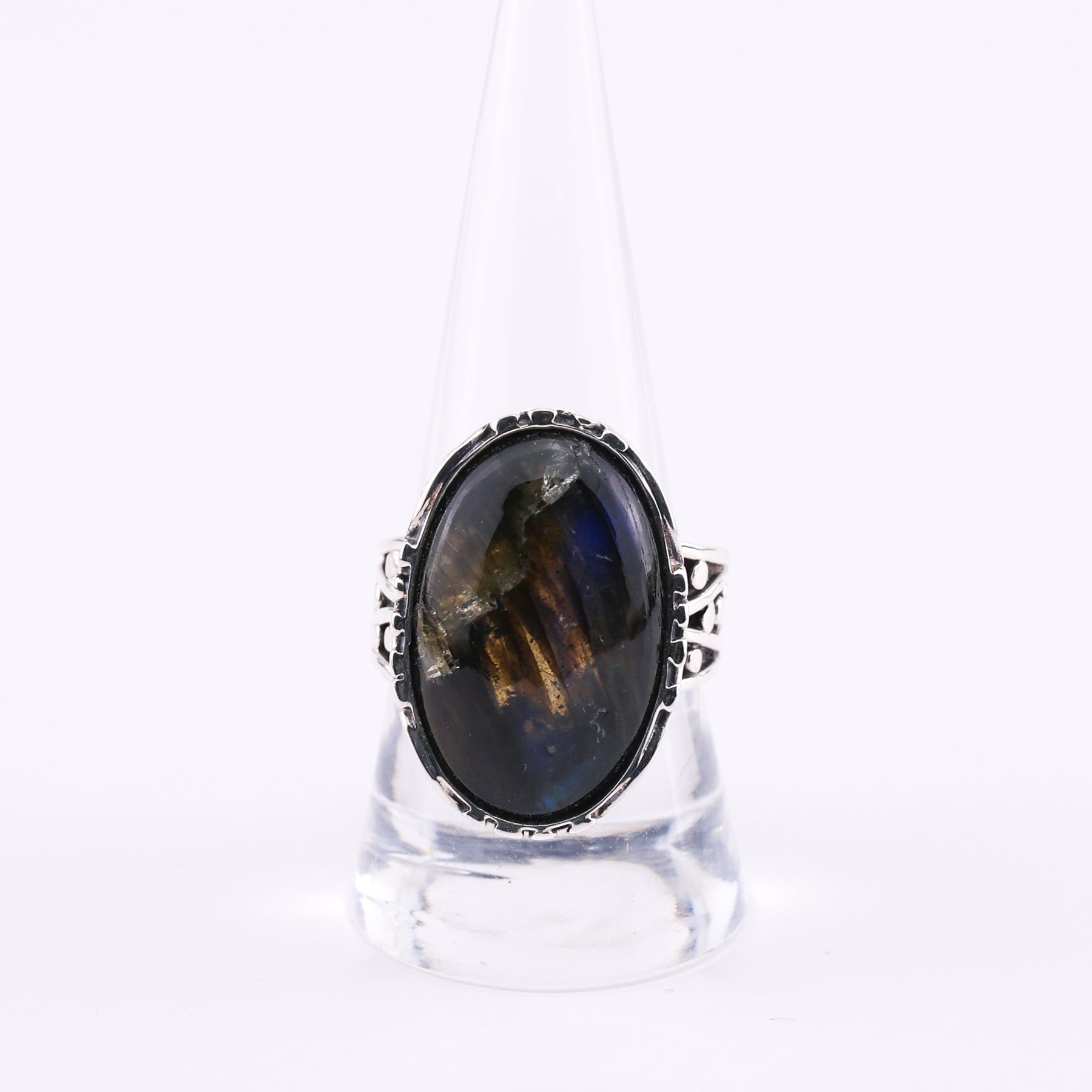 Labradorite and silver ring - Mary