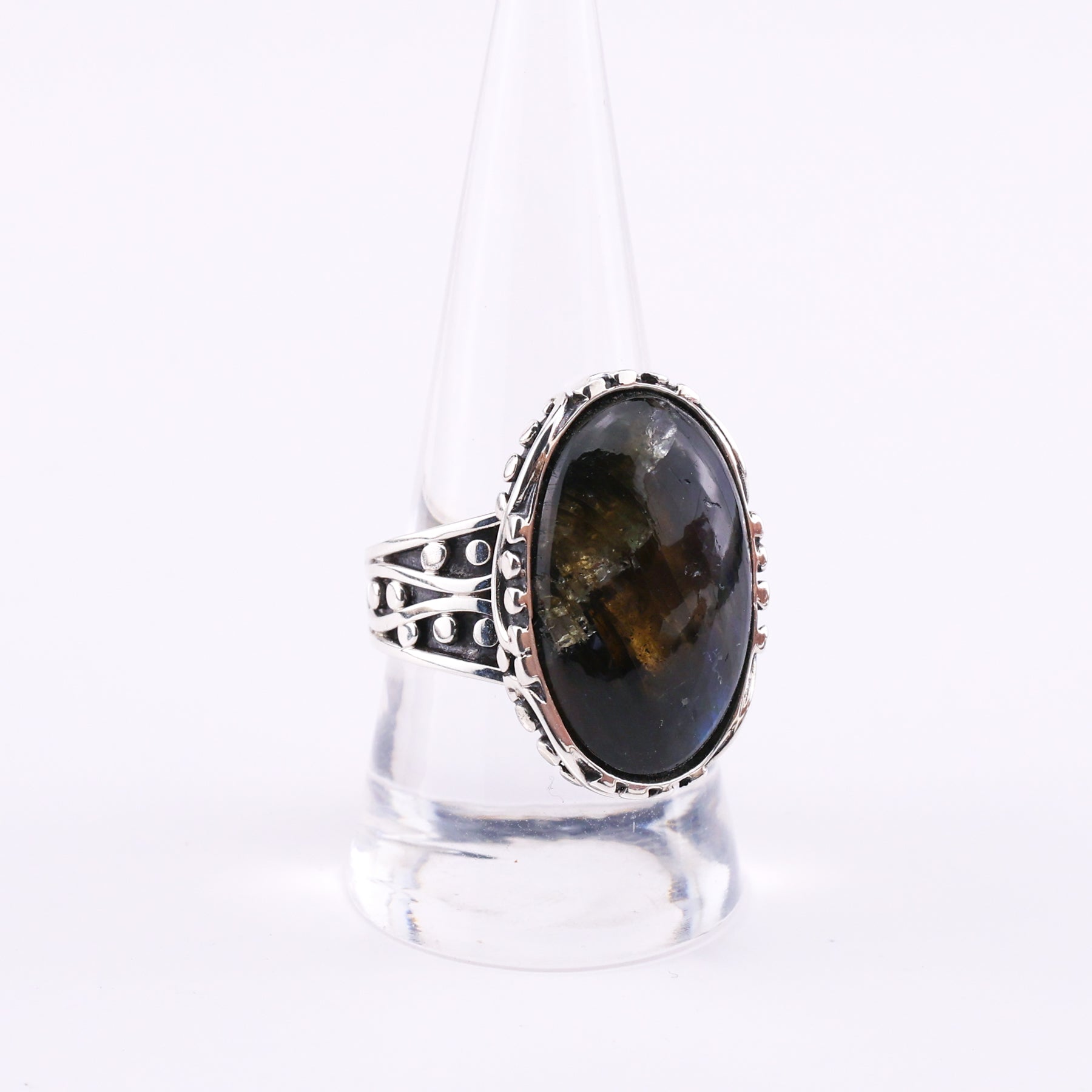 Labradorite and silver ring - Mary