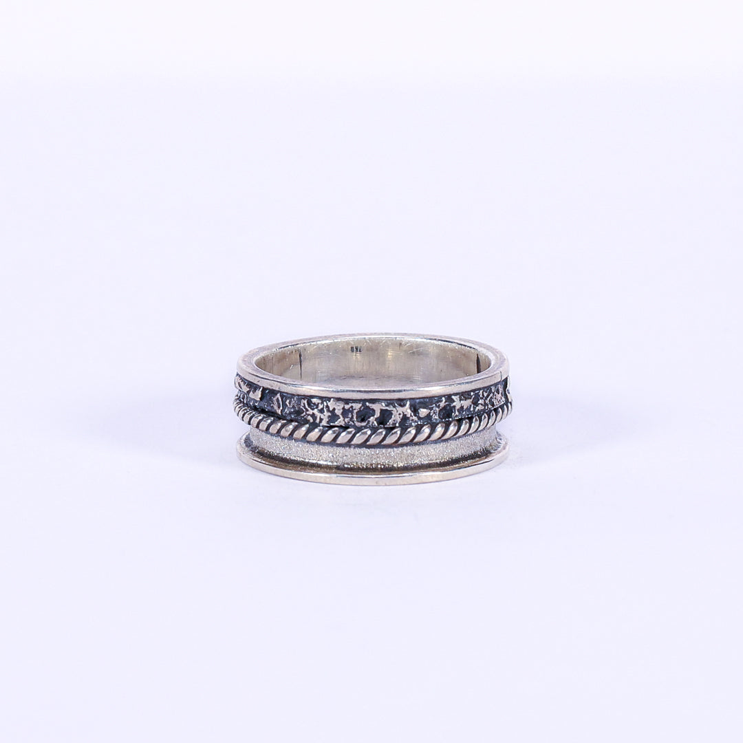 Silver ring - Rusee