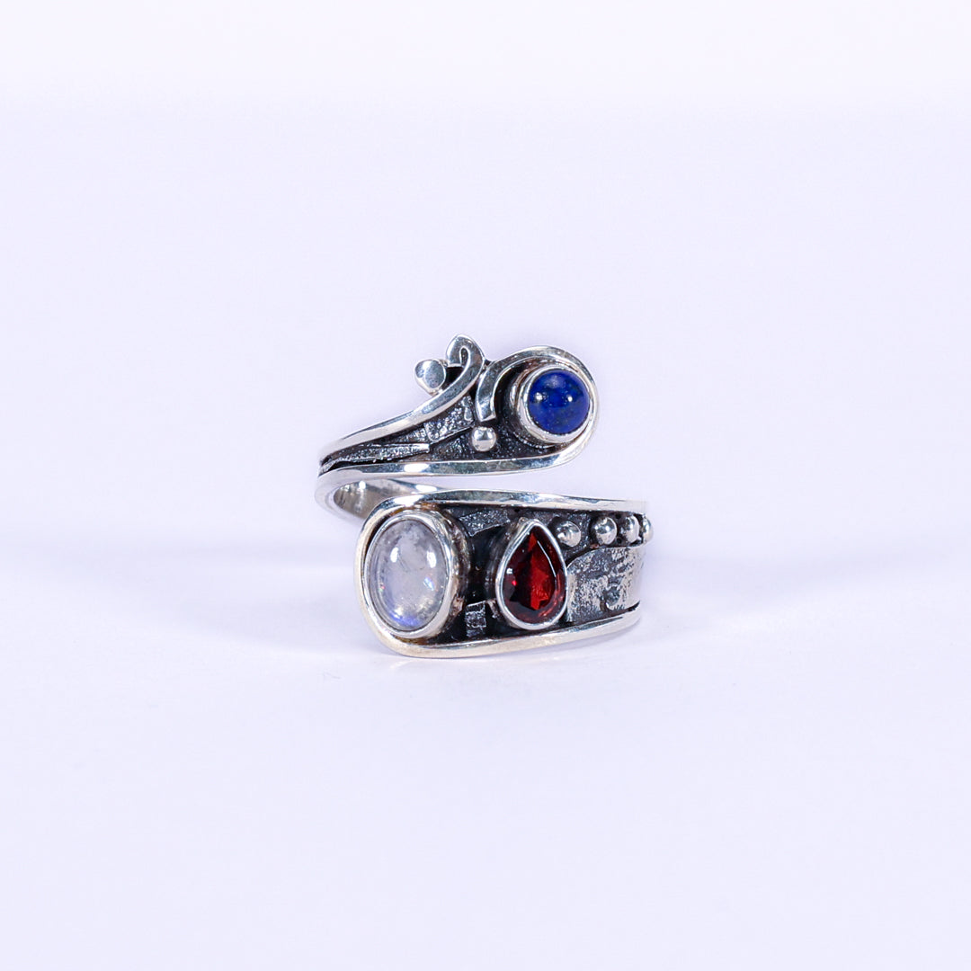 Triple moonstone, garnet, and lapis lazuli ring - Terrible