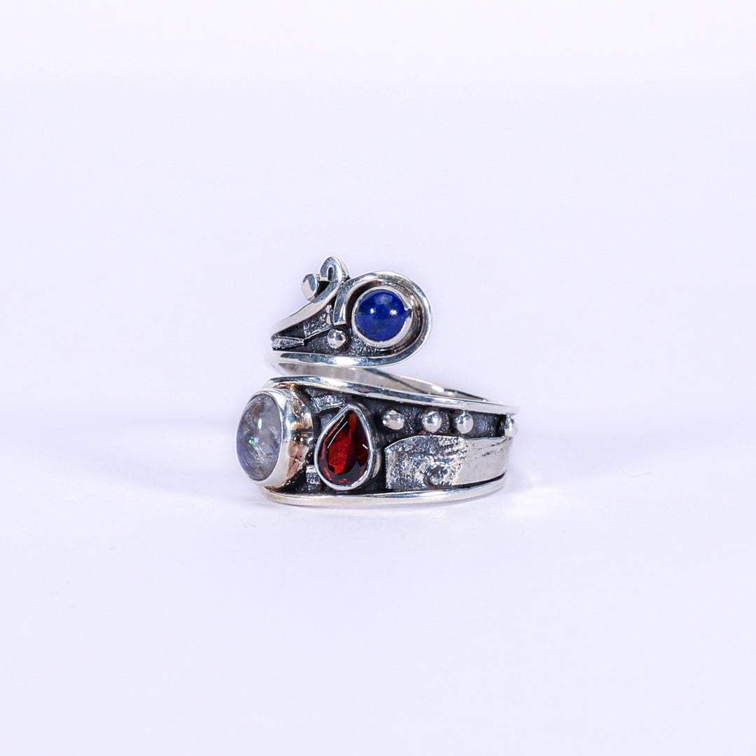 Triple moonstone, garnet, and lapis lazuli ring - Terrible