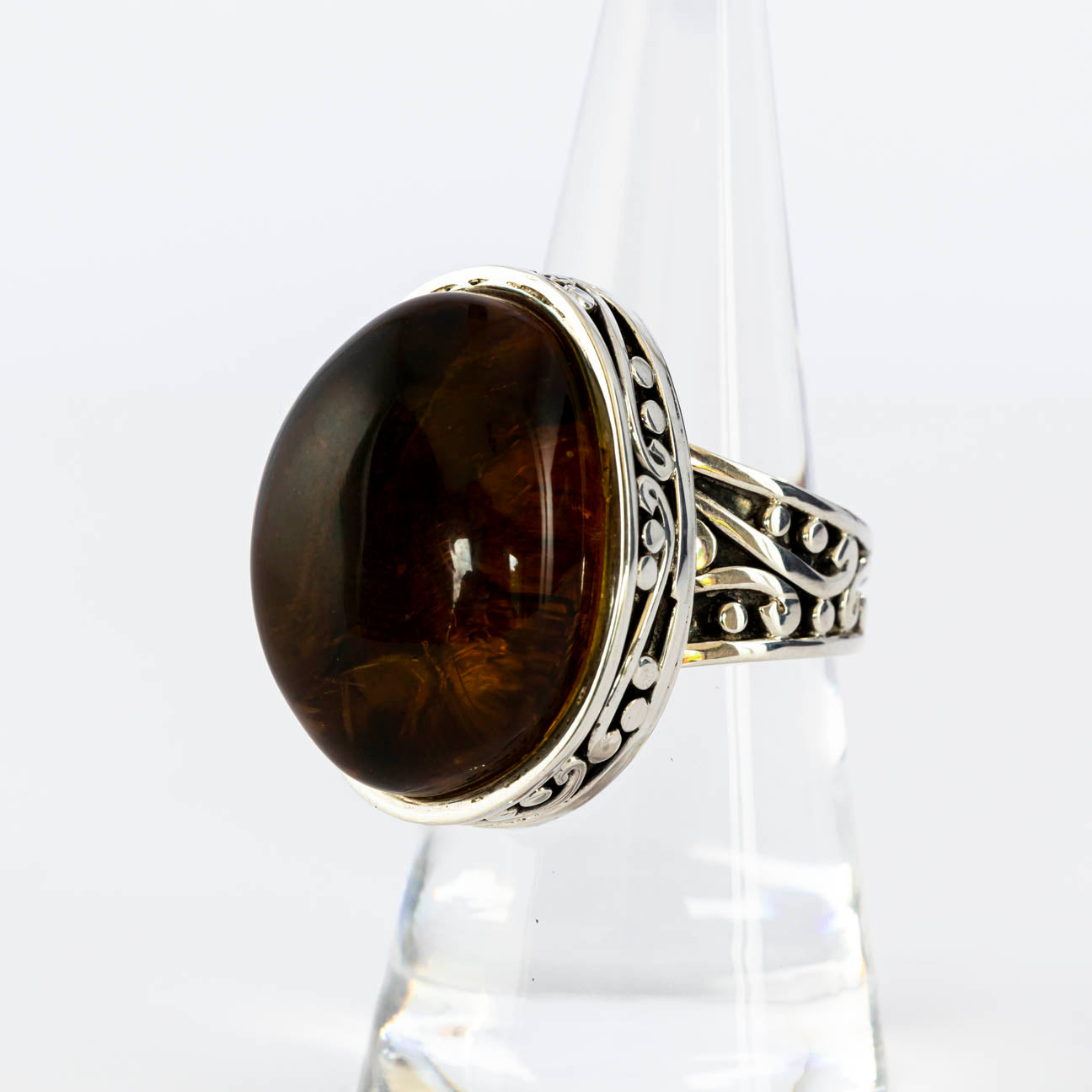Amber and silver ring - Tatic