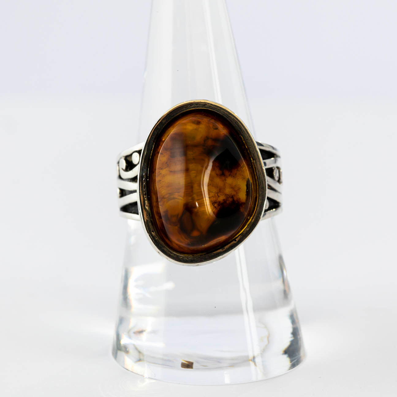 Amber and silver ring - K´op